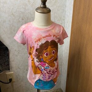 Disney Encanto Mirabel t-shirt. Size 4 girls